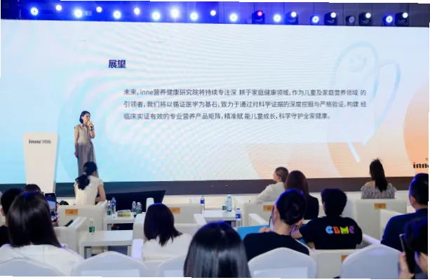 足球赛前预测并非盲目猜测，而是基于数据和经验的分析